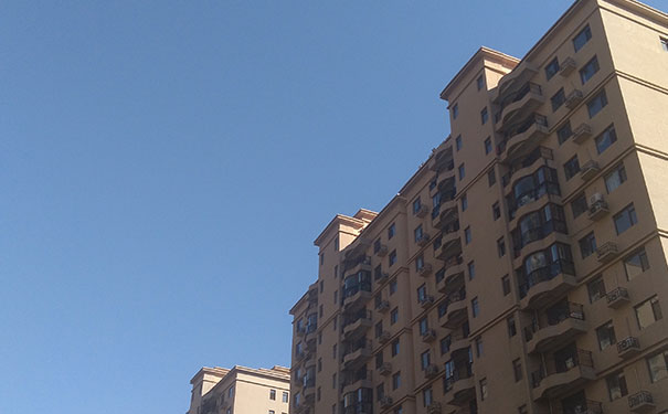 �żҿ�һ������ʦ��ѵ���ĸ���_�۸����Ǯ_��ַ�绰΢��