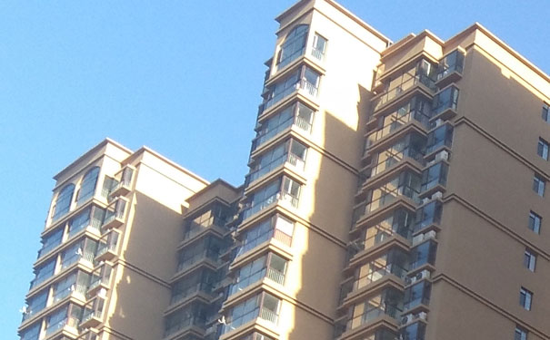 ����ˮ��·һ������ʦ��ѵѧУ