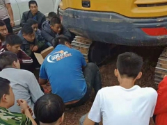 �ɶ��ִ�װ�ػ���ѵѧУ-װ�ػ���ѵ��/