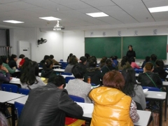 ���һ��ѧУ�ĸ���