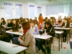 ���ݻ��ѧУ�ĸ���