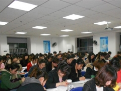 ֦�����ѧУ�ĸ���