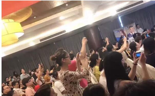 �������ѧУ�ĸ��� �C ѧ�Ѷ���