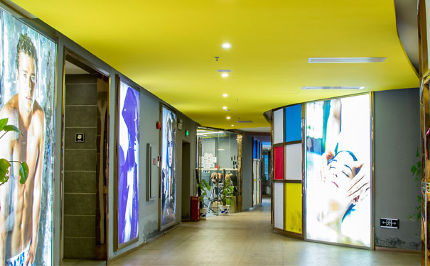 ���ݷ�خ����ױ��ѵѧУ�ĸ��� - ѧ�Ѷ���