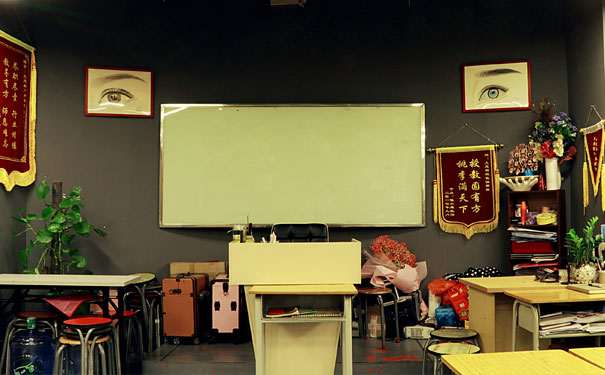 从化区化妆培训学校哪个好 - 学费多少