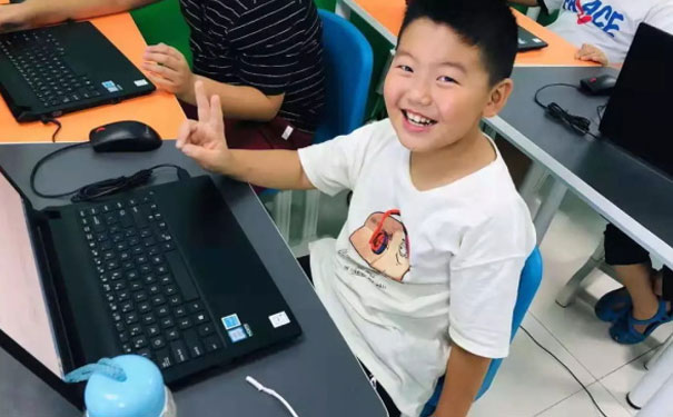 ���ڸ������ٶ������ѵ����