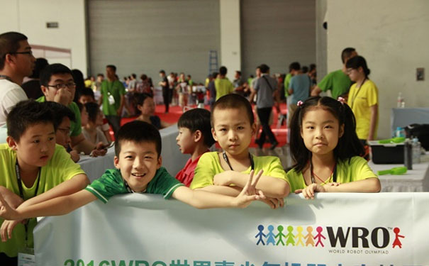 ��ݸ�������ٶ������ѵ����