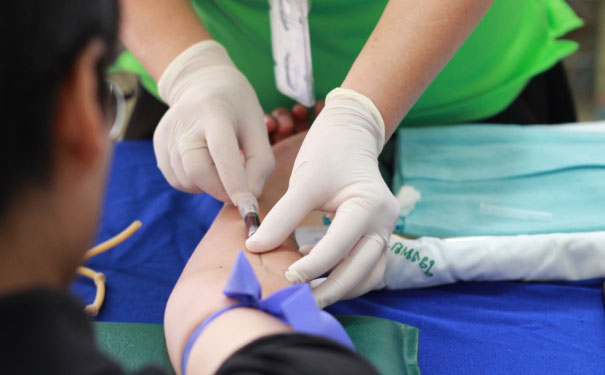 �˴���������ʦ��ѵѧУ  