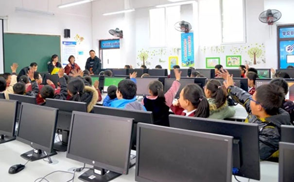 青岛市南区少儿学编程哪家好_机构排名