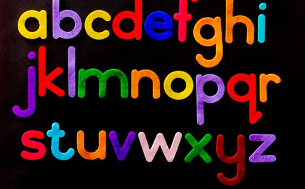 ��ݸ����Ӣ��������Ͽγ��ĸ���_��ݸӢ����ѵ����