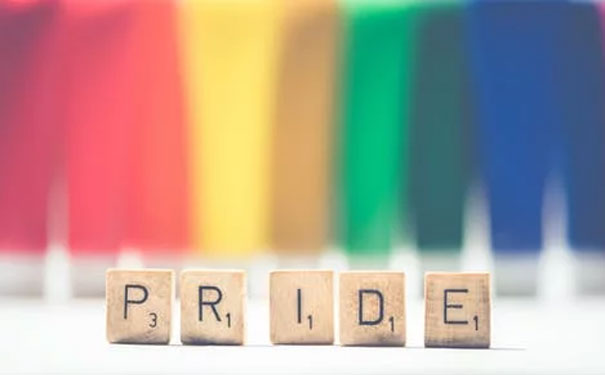 ��ݸ���������Ӣ��������Ͽγ��ĸ���_��ݸӢ����ѵ����