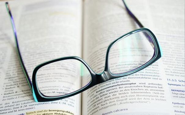 �ɶ����������Ӣ��������Ͽγ��ĸ���_�ɶ�Ӣ����ѵ����