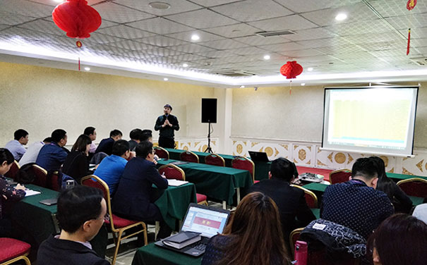 �ߺ��ǻ���������ʦ��ѵ���ĸ���_ѧ�Ѷ���Ǯ