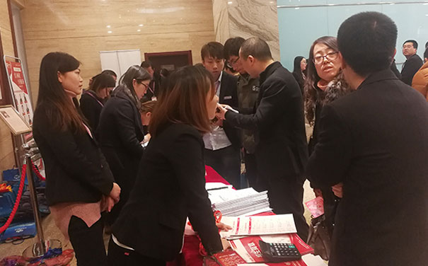 �����ǻ���������ʦ��ѵ���ĸ���_ѧ�Ѷ���Ǯ