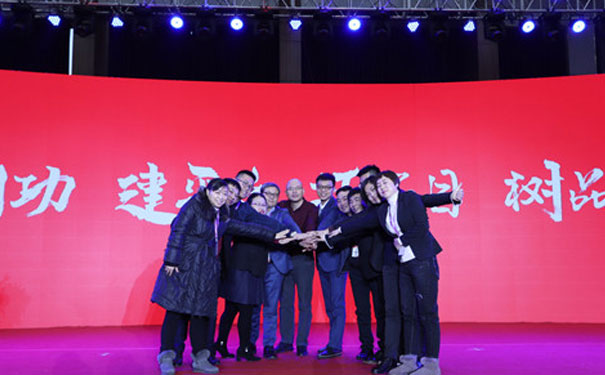 ¦���ǻ���������ʦ��ѵ���ĸ���_ѧ�Ѷ���Ǯ