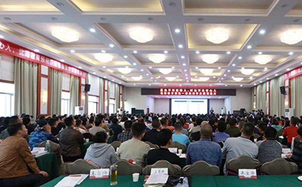 �ɶ��ǻ���������ʦ��ѵ���ĸ���_ѧ�Ѷ���Ǯ