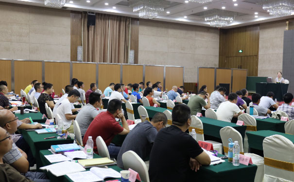 �������ʦ��ѵѧУ