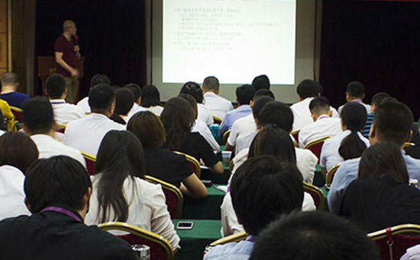 �������ʦ��ѵ��