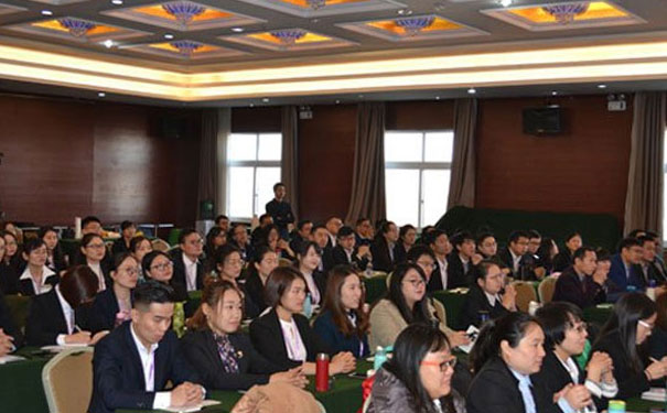 �������ʦ��ѵ������