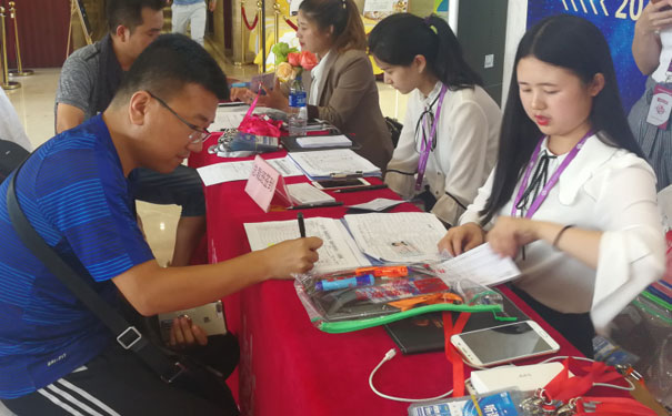 �������ʦ��ѵ��