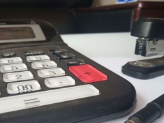 �人�к�ɽ�����ѧУ_��ַ_�绰/