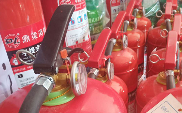 �ຣ������ʩ����Ա��ѵ_���׻���������������Ϳ�ʱ��