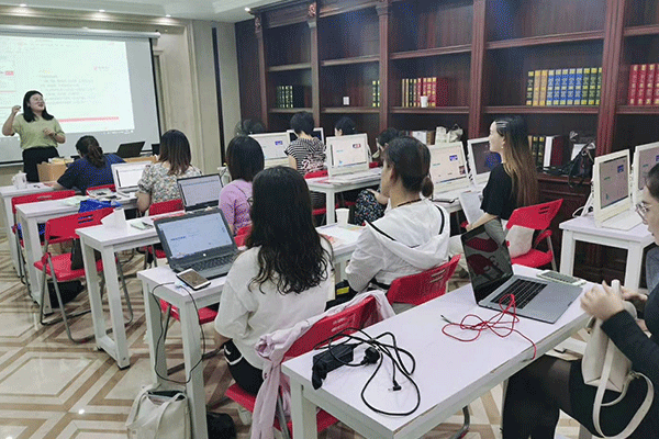 ��������м�ְ����ѵ-���ü۸�-���Ա�������