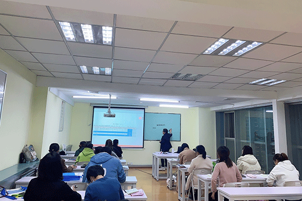 ��ݸ����м�ְ����ѵ-���ü۸�-���Ա�������