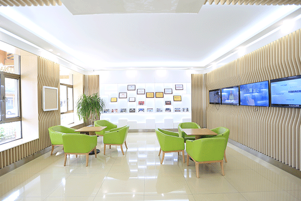 �������ϸ���IT��ѵѧУ�ļҺ�-ѧ�Ѷ���Ǯ