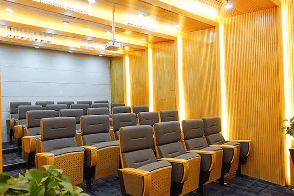 ��������Ӣ���շѼ�Ŀ��