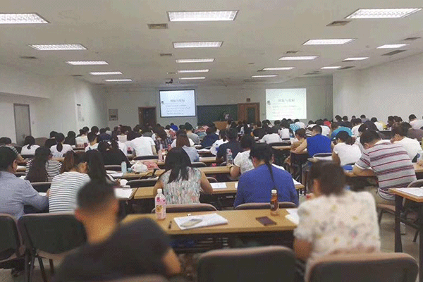 ����������ѵ�����ĸ���-�γ̷��ú���-���濿��