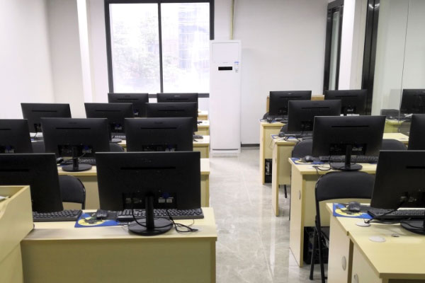 ���ݲ�ɽ��������ѵ����-�����ļҺ�