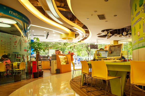 Ӣ����־��ƪ100��