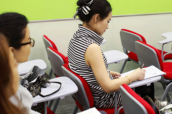 �����ѧ���������app