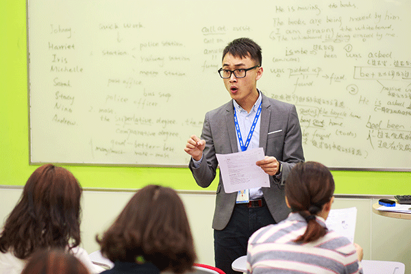 ʯ��ׯ����������ѵ���ĸ���