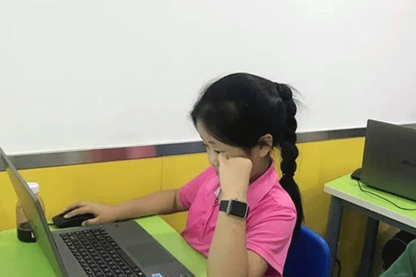 长沙开福区机器人编程哪家好-学费一年多少钱