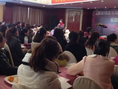 �����ѧ�����ѵҪ����Ǯ/