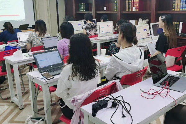  ���ϻ����ѵ��0������_���㿼ȡ���֤��