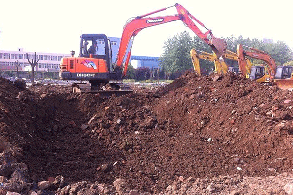 �人�������ھ����ѵѧ�Ѷ���Ǯ