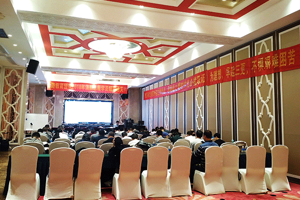 ���ݳ��˸߿���ǰ��ѵ���ĸ���_ѧ�Ѽ۸����Ǯ