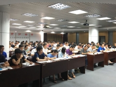 �������˸߿���ǰ��ѵ���ĸ���_ѧ�Ѽ۸����Ǯ/