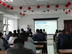 ���³��˸߿���ǰ��ѵ���ĸ���_ѧ�Ѽ۸����Ǯ/