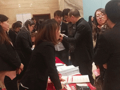 �������˸߿���ǰ��ѵ���ĸ���_ѧ�Ѽ۸����Ǯ/