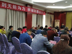 ���ݳ��˸߿���ǰ��ѵ���ĸ���_ѧ�Ѽ۸����Ǯ/