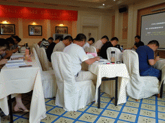 �������˸߿���ǰ��ѵ���ĸ���_ѧ�Ѽ۸����Ǯ/