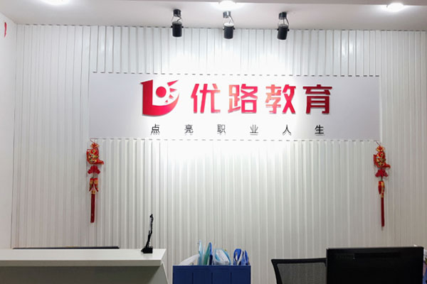 �ڽ����и��������ļҺ�_�շѱ�׼