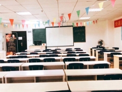 �Ž�ѧ����ĸ�ѧУ��/