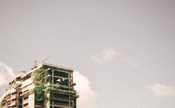 �е�һ�����Ը�������_��ѵ��۸�