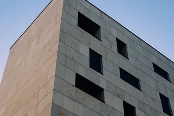 ��Ȫһ�����Ը�������_��ѵ��۸�