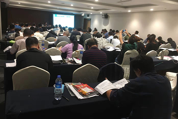 ˷��һ�����Ը�������_��ѵ��۸�